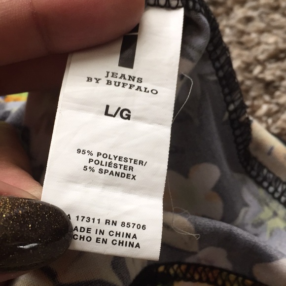 I Jeans By Buffalo - Picture 4 of 5